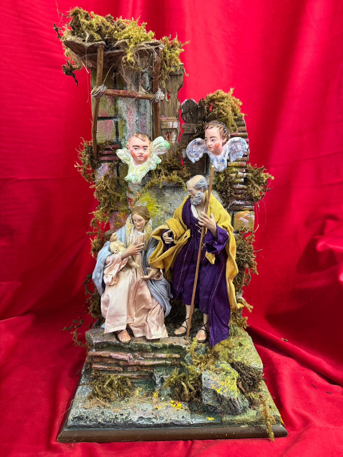 Tempio da 50 cm h con pastori da 25 cm