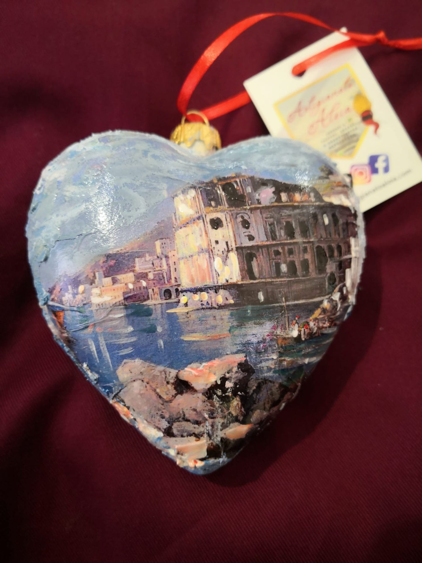 Pallina di Natale a cuore (palazzo Don'Anna)